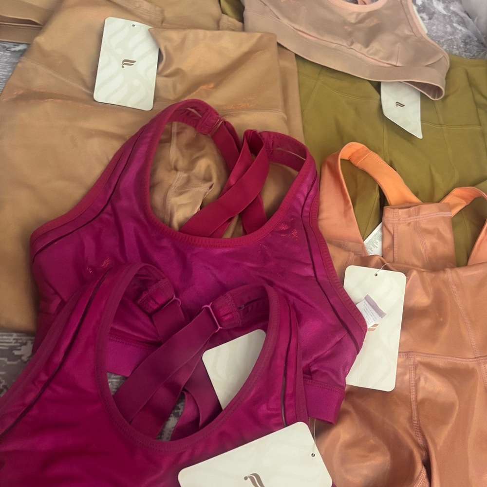 Fabletics Peach & Olive Twin Sports Bras - Picture 3 of 8